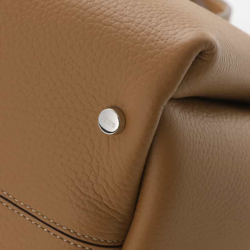 TOD’S TOD'S ＜トッズ＞ レザーミニトートバッグ “T Timeless“ CAMEL