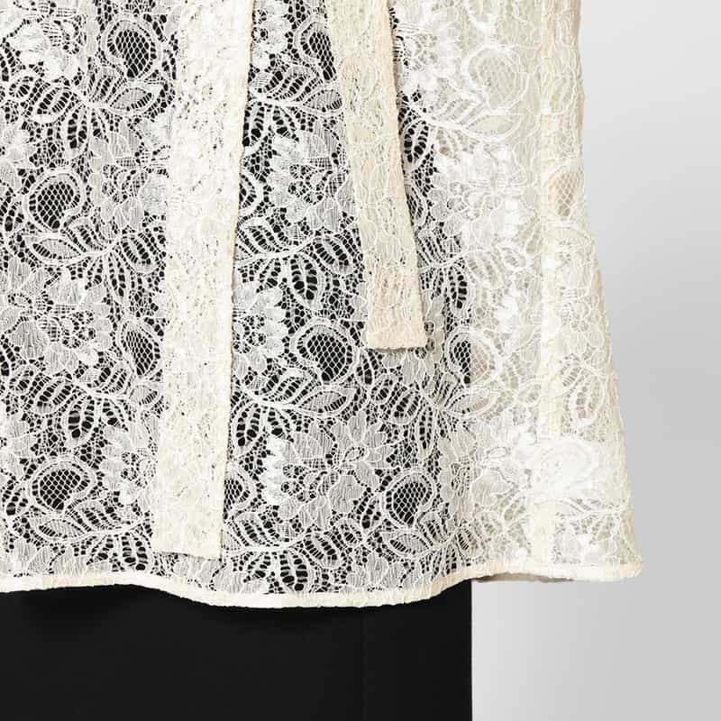 BARNEYS NEW YORK サイドボウ付き ラグランスリーブ レースブラウス （インナーキャミソール付き） IVORY