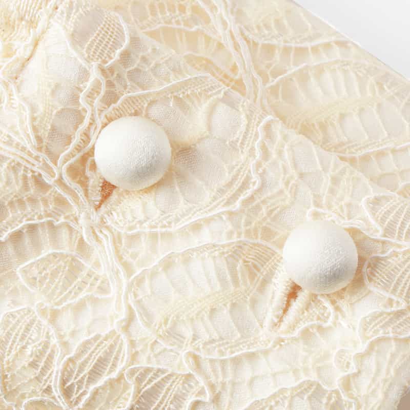 BARNEYS NEW YORK サイドボウ付き ラグランスリーブ レースブラウス （インナーキャミソール付き） IVORY