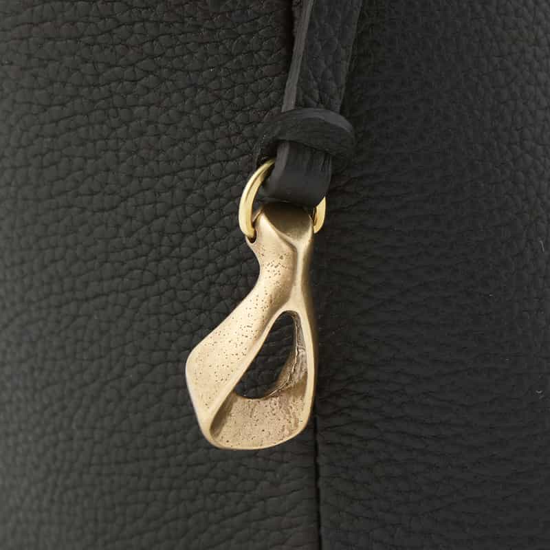 ETIAM ETIAM＜エティアム＞ レザーポーチバッグ BLACK