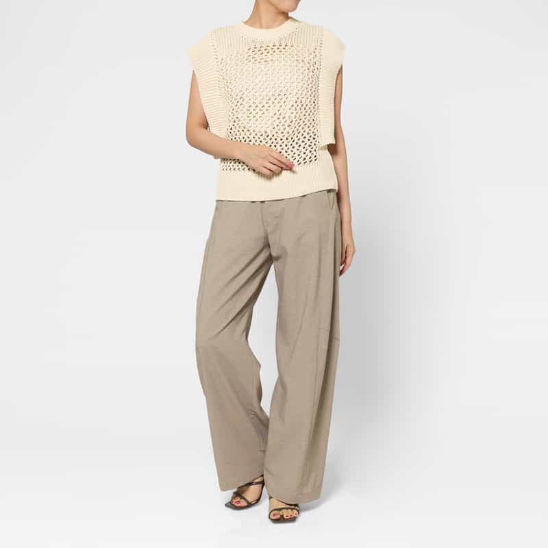 HYKE HYKE ＜ハイク＞ ノースリーブ クロシェニットプルオーバー IVORY