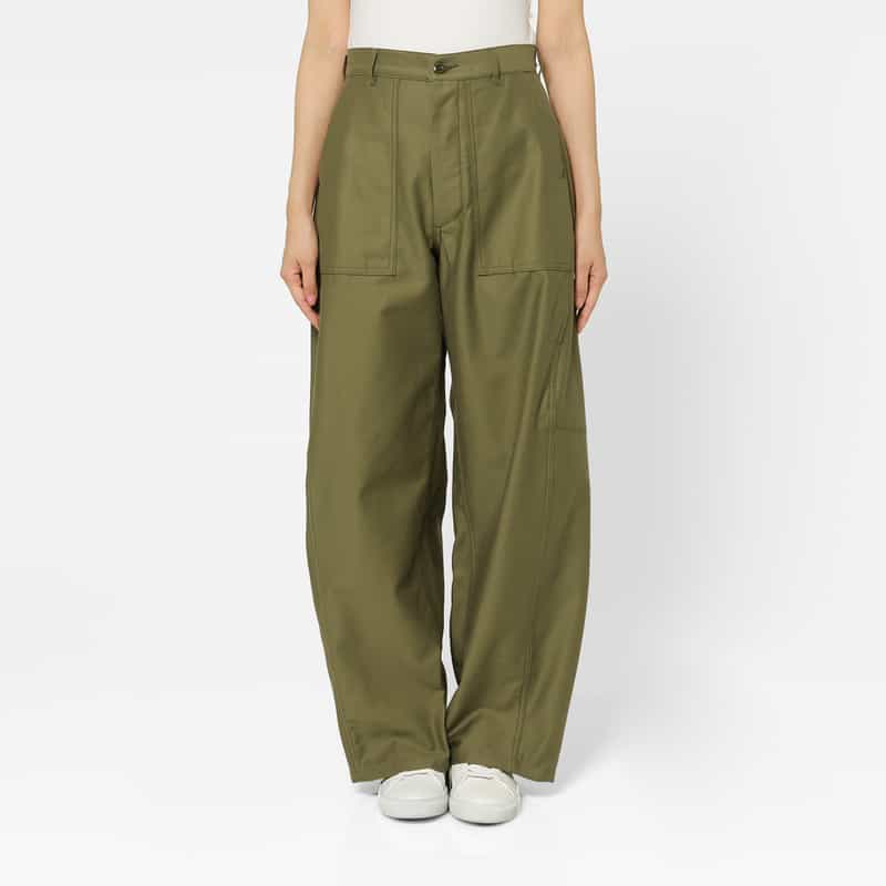 HYKE バックサテン バレルレッグパンツ KHAKI