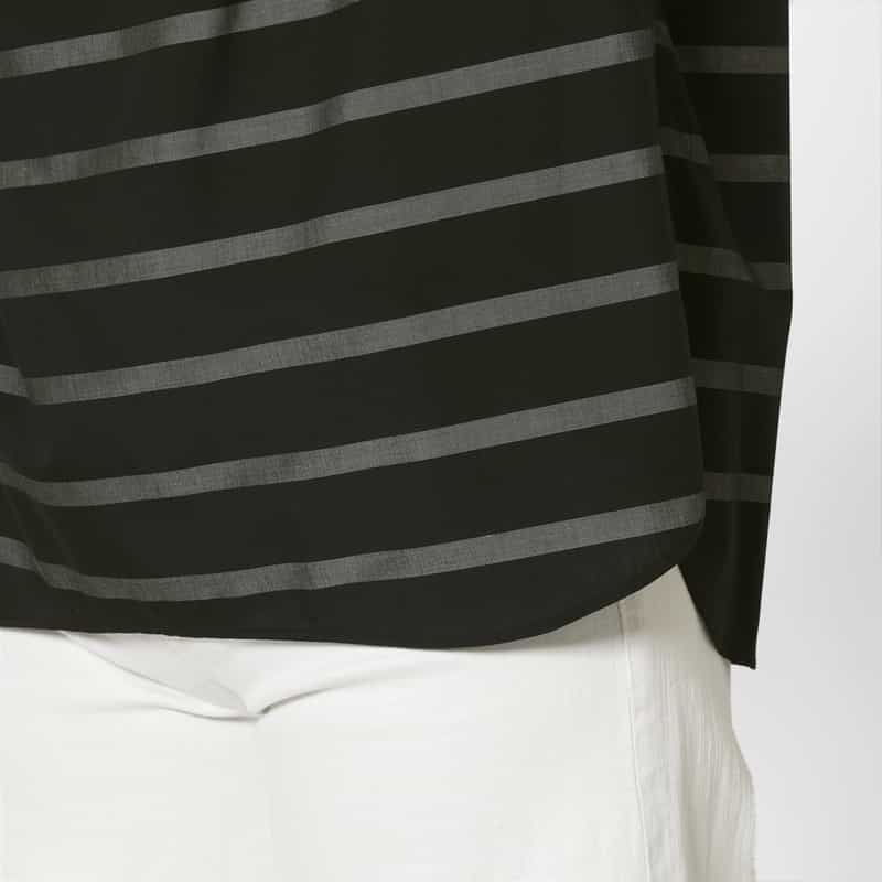 HYKE HYKE ＜ハイク＞ ツイル素材ストライプ柄カウルネックブラウス BLACK