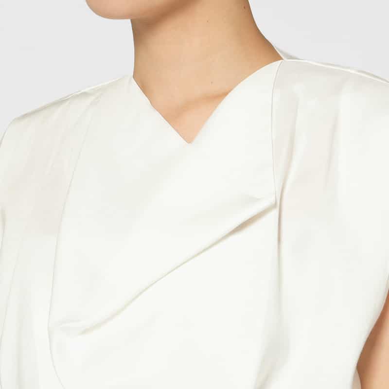 HYKE HYKE ＜ハイク＞ ツイル素材カウルネックブラウス WHITE