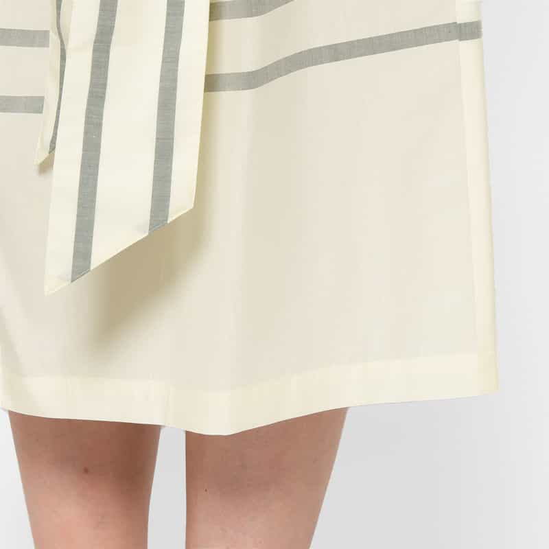 HYKE HYKE ＜ハイク＞ ツイル素材ストライプ柄カウルネックドレス IVORY