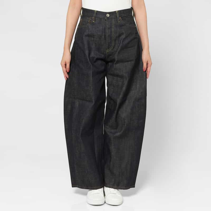 HYKE HYKE ＜ハイク＞ バレルレッグ デニムパンツ NAVY