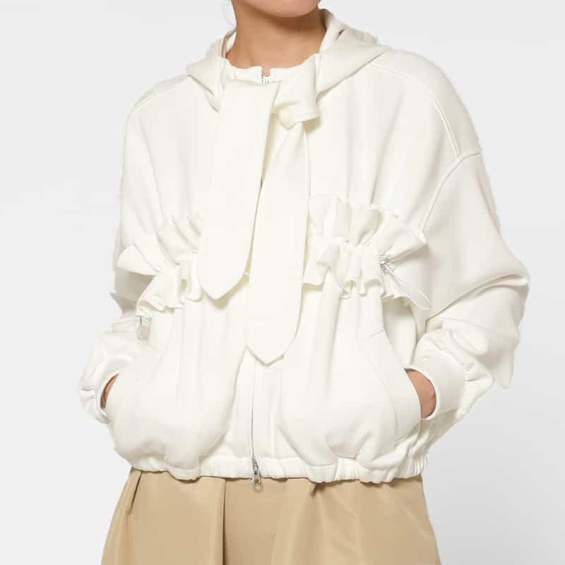 BARNEYS NEW YORK ウォッシャブル ボウタイ付きジップアップ フーデッドフリルブルゾン WHITE