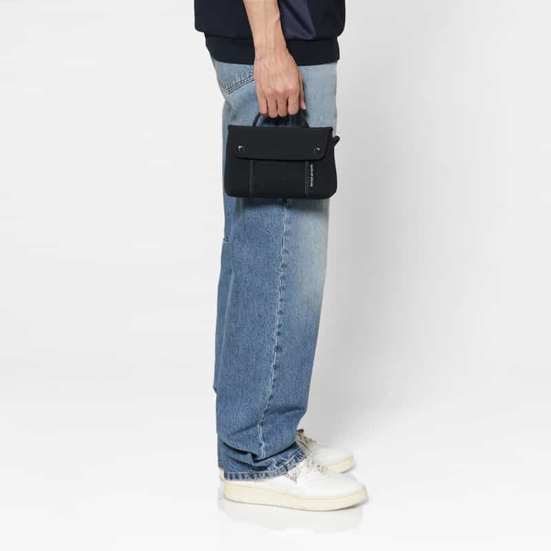 STATE OF ESCAPE STATE OF ESCAPE＜ステート オブ エスケープ＞ クロスボディバッグ"Compass" BLACK