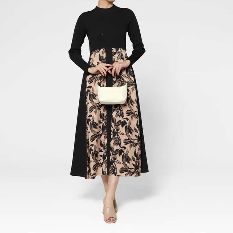 BARNEYS NEW YORK パンチングロゴ ワンハンドルミニバッグ WHITE