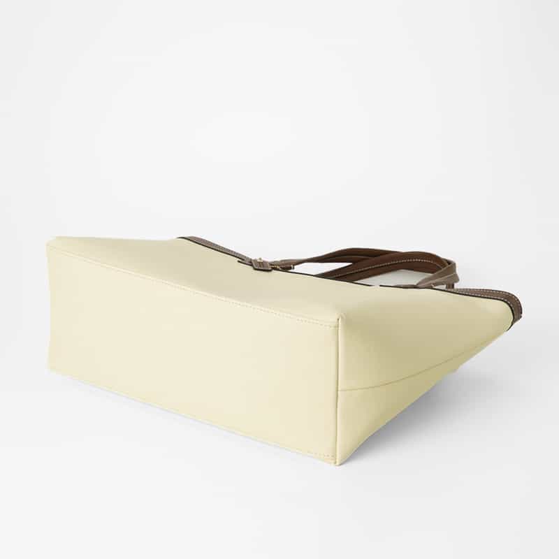 BARNEYS NEW YORK パンチング加工 ロゴトートバッグ BEIGE