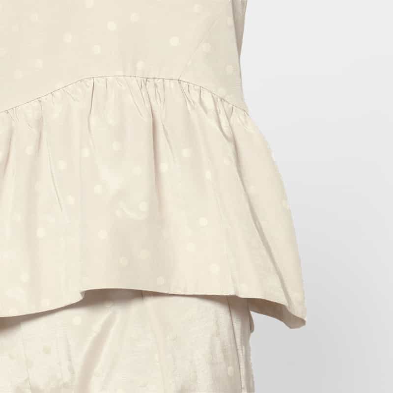 BARNEYS NEW YORK セットアップ ウォッシャブル ドット柄グログラン アシンメトリーフリルヘムブラウス WHITE