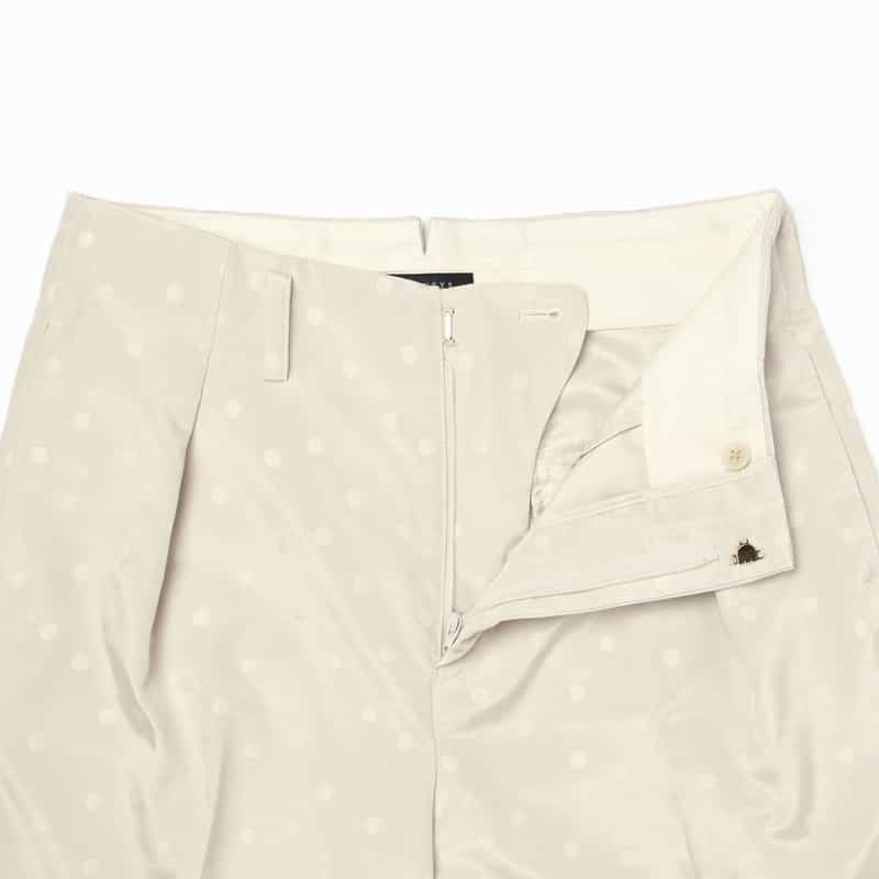 BARNEYS NEW YORK セットアップ ウォッシャブル ドット柄グログラン テーパードパンツ WHITE