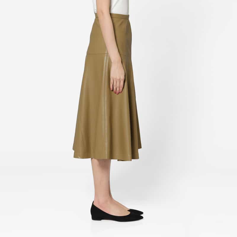 BARNEYS NEW YORK ウォッシャブル フェイクレザースカート CAMEL