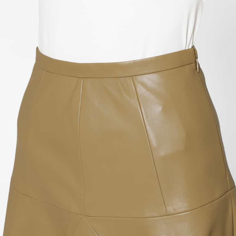 BARNEYS NEW YORK ウォッシャブル フェイクレザースカート CAMEL