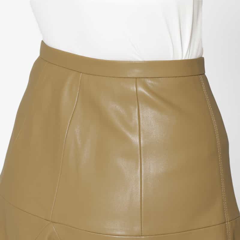 BARNEYS NEW YORK ウォッシャブル フェイクレザースカート CAMEL