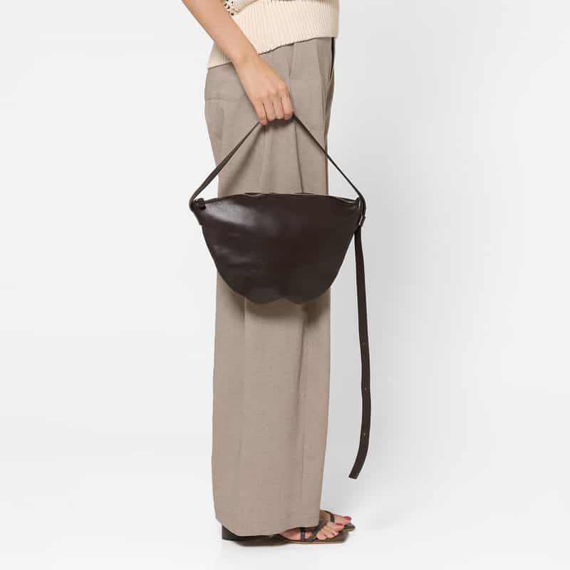 BUCKET BAGGAGE BUCKET BAGGAGE ＜バケット バゲージ＞ ショルダーバッグ DARK BROWN