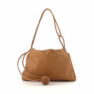 BUCKET BAGGAGE ＜バケット バゲージ＞ ボールチャーム付きショルダーバッグ