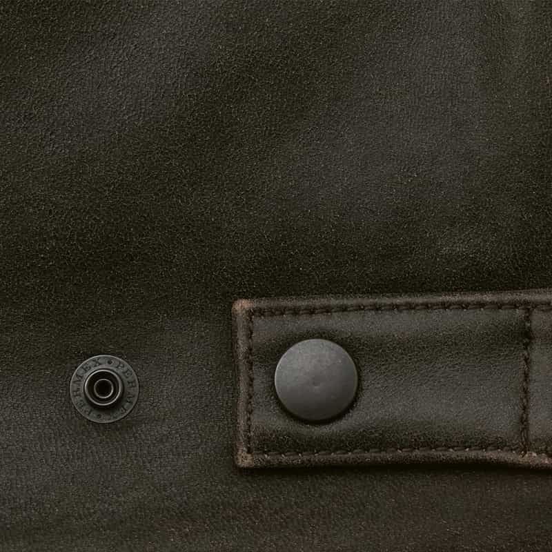 YOKE YOKE＜ヨーク＞ バーニーズ　ニューヨーク限定 レザーベスト BLACK