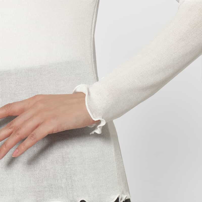 BARNEYS NEW YORK ウォッシャブル ハイネック シアーラメニットプルオーバー WHITE