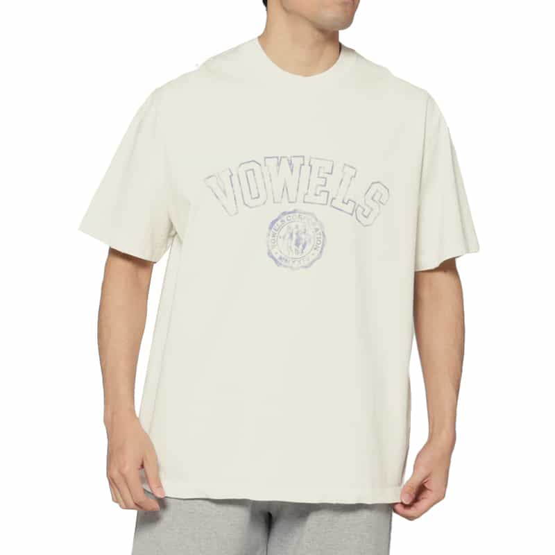 VOWELS VOWELS＜バウルズ＞ ロゴ入りTシャツ WHITE