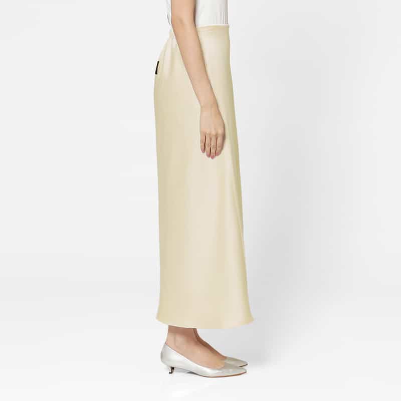 COGTHEBIGSMOKE COGTHEBIGSMOKE ＜コグザビッグスモーク＞ シャイニー素材ドローストリング ロングスカート IVORY
