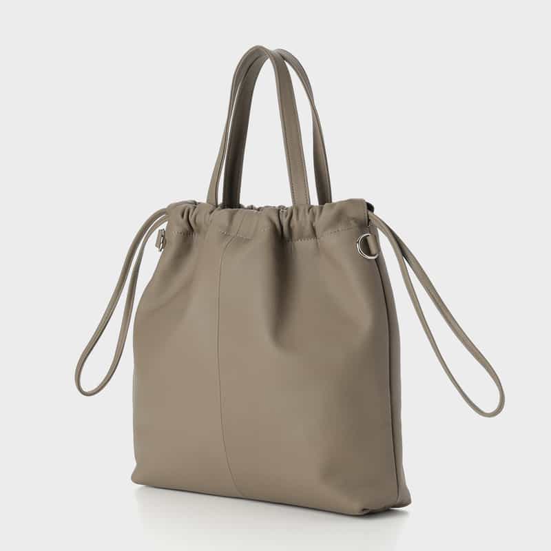BARNEYS NEW YORK ソフトレザー ドローストリングバッグ GRAY BEIGE