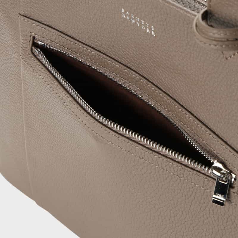 BARNEYS NEW YORK サイドホック付きトートバッグ GRAY
