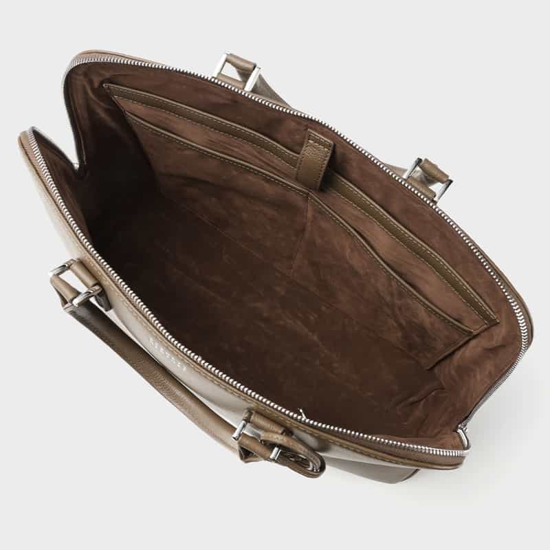 BARNEYS NEW YORK ラウンドジップブリーフケース BEIGE