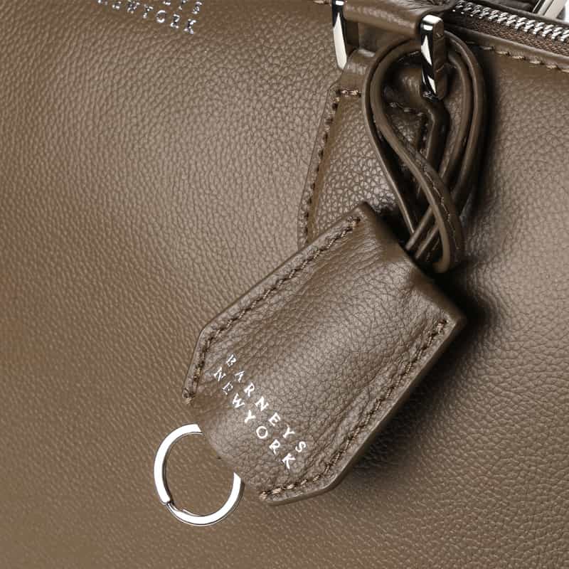 BARNEYS NEW YORK ラウンドジップブリーフケース BEIGE