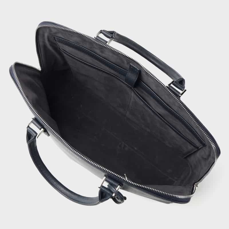 BARNEYS NEW YORK ラウンドジップブリーフケース NAVY