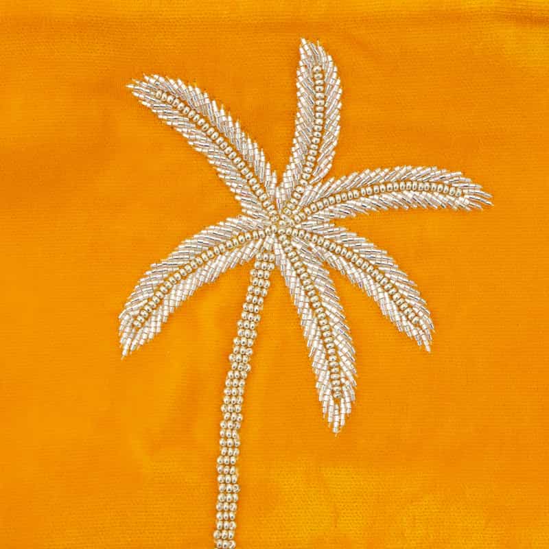 OLIVIA DAR OLIVIA DAR ＜オリビア ダール＞ ベルベット素材ビーズ刺繍ポーチ ORANGE