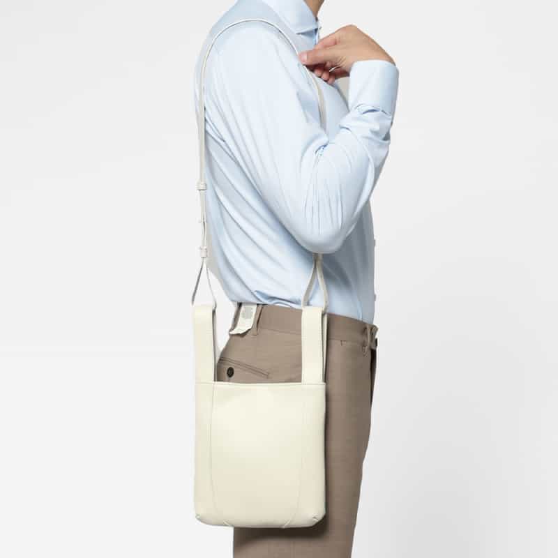 PELLE MORBIDA PELLE MORBIDA＜ペッレ モルビダ＞ ボディバッグ IVORY