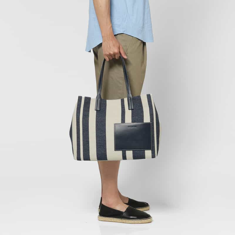 BIAGINI BIAGINI＜ビアジーニ＞ キャンバストートバッグ NAVY