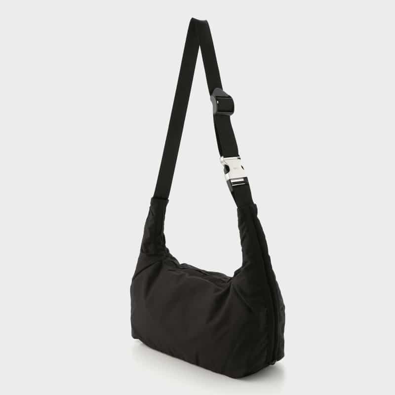 ARCS LONDON ARCS LONDON＜アークス ロンドン＞ スリングバッグ BLACK