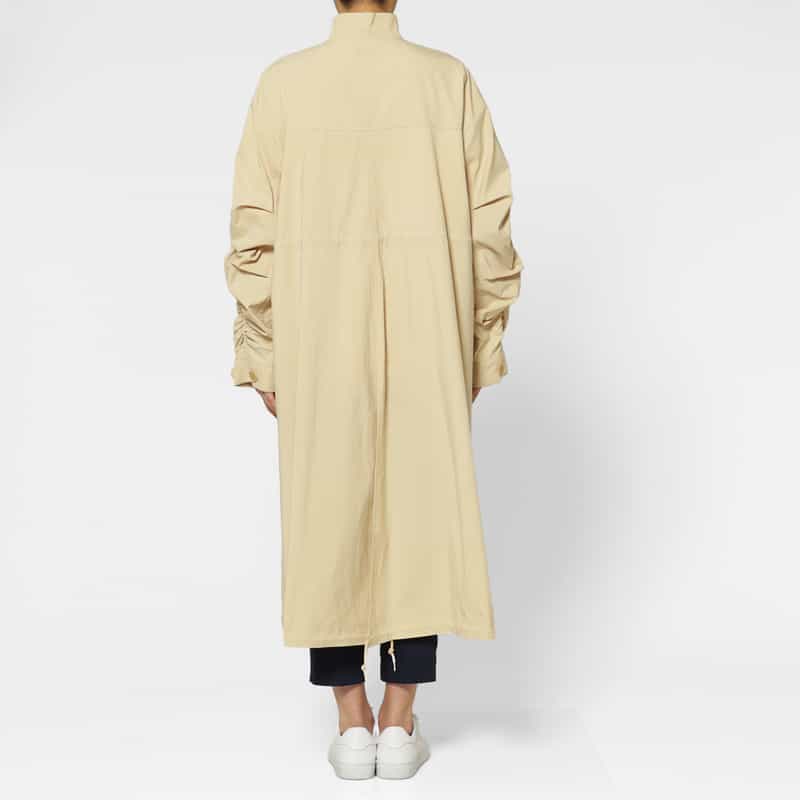 BARNEYS NEW YORK ギャザースリーブ ボリュームロングコート BEIGE