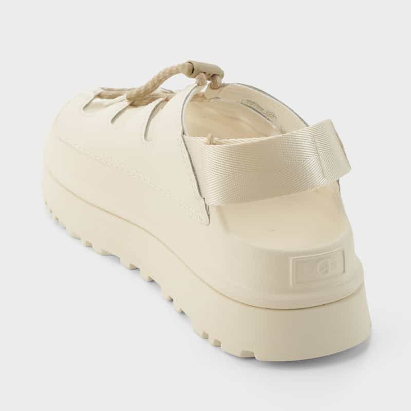 UGG(R) UGG(R) ＜アグ＞ プラットフォームトグルサンダル “GOLDENGLOW TOGGLE“ IVORY