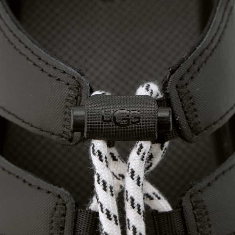 UGG(R) UGG(R) ＜アグ＞ プラットフォームトグルサンダル “GOLDENGLOW TOGGLE“ BLACK