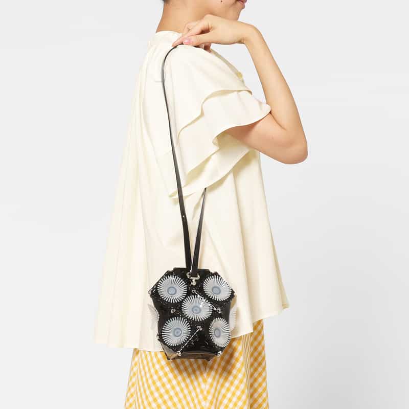 52 BY HIKARUMATSUMURA 52 BY HIKARUMATSUMURA＜ゴジュウニ バイ ヒカルマツムラ＞ バーニーズ　ニューヨーク限定バケットバッグ "SABOTEN" BLACK