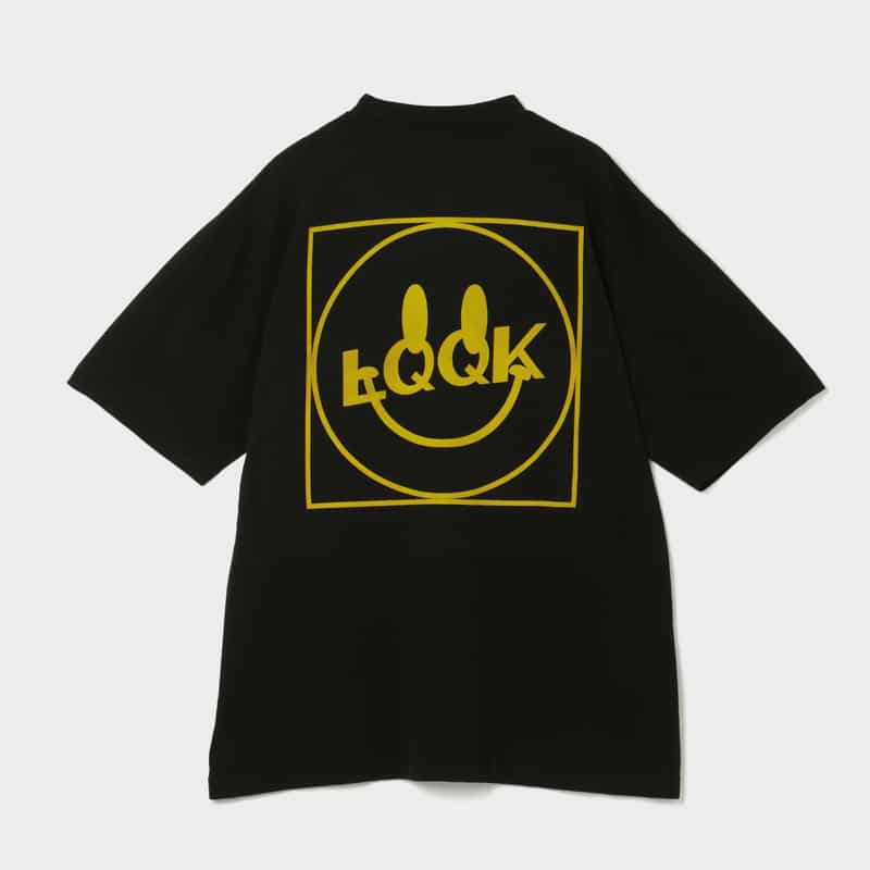 LQQK STUDIO LQQK STUDIO＜ルックスタジオ＞ ロゴ入りプリントTシャツ BLACK