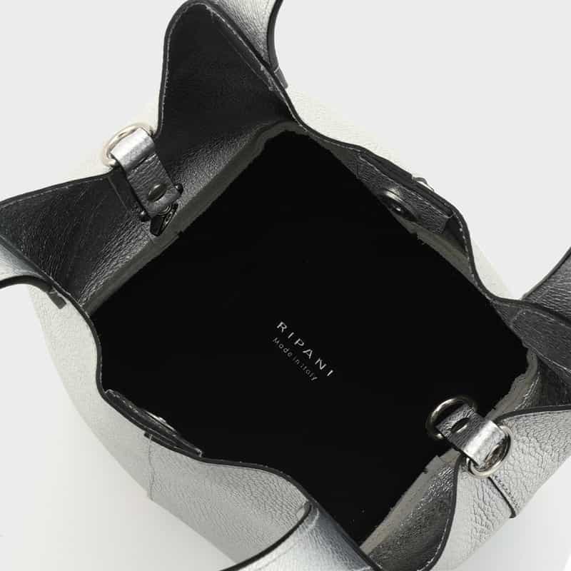 RIPANI RIPANI＜リパーニ＞ メタリックハンドバッグ “ANNA“ SILVER