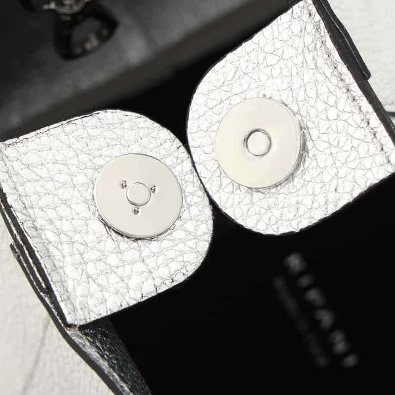 RIPANI RIPANI＜リパーニ＞ メタリックハンドバッグ “ANNA“ SILVER