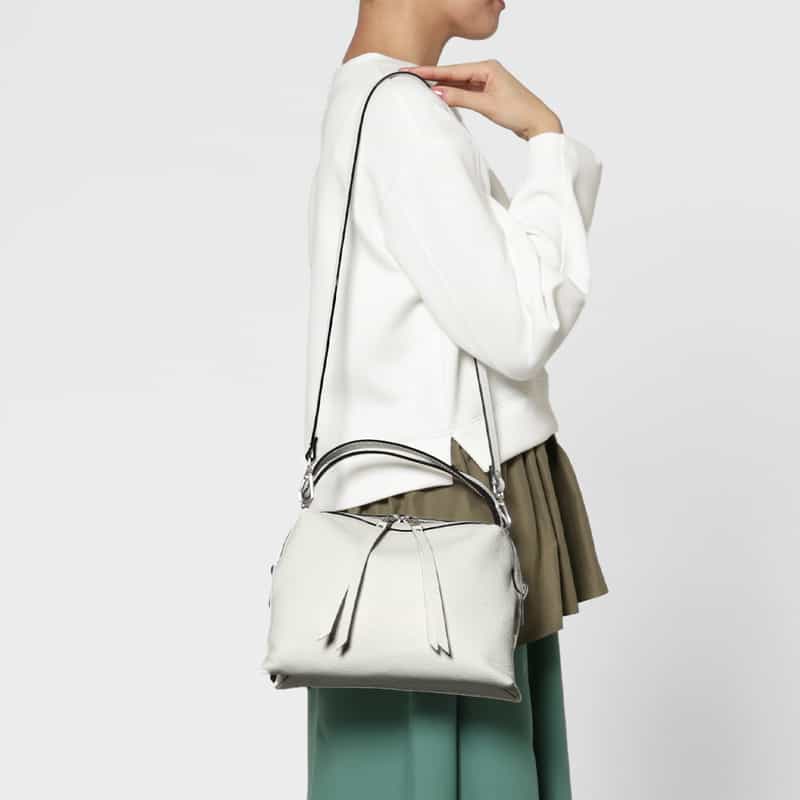 RIPANI RIPANI＜リパーニ＞ショルダーバッグ “RONDINE“ WHITE
