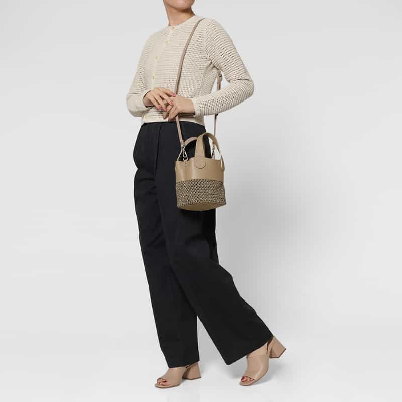 RIPANI RIPANI＜リパーニ＞ 異素材コンビネーションハンドバッグ “ANNA“ BEIGE