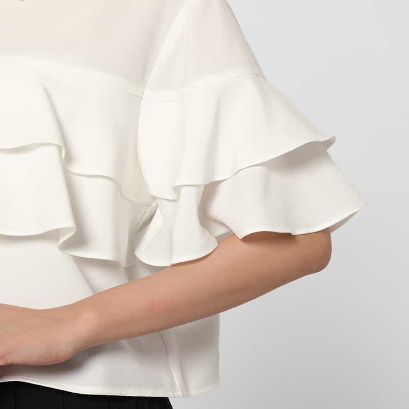 BARNEYS NEW YORK ウォッシャブル　ラッフルデザイン シアーブラウス OFF WHITE