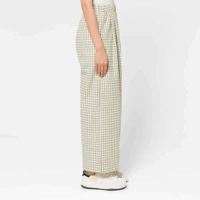 BARNEYS NEW YORK ウォッシャブル シアサッカー素材チェック柄ドローストリングワイドパンツ OFF WHITE