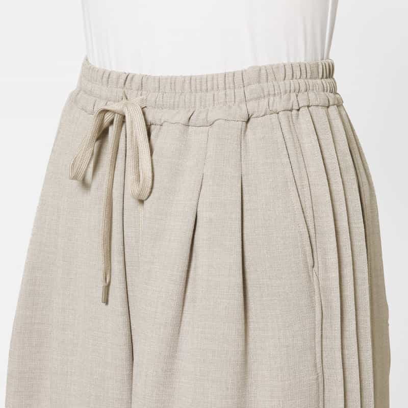 BARNEYS NEW YORK ウォッシャブル サイドタック入り ドローストリングワイドパンツ LIGHT GRAY