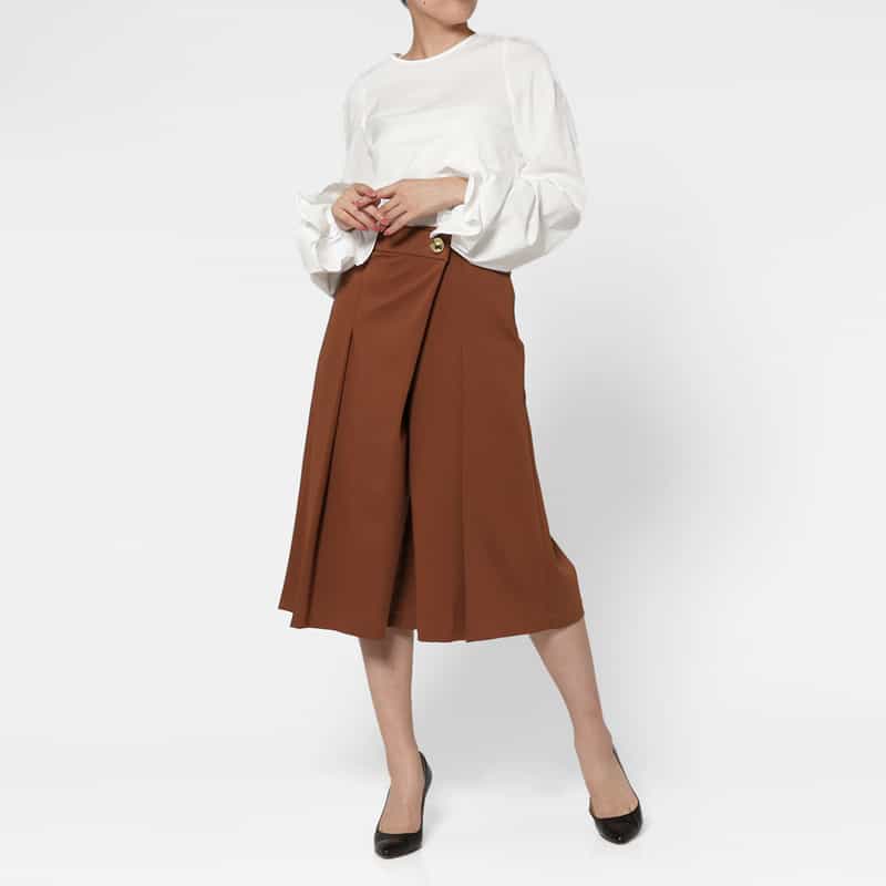 BARNEYS NEW YORK ウォッシャブル ゴールドボタン キュロットパンツ BROWN