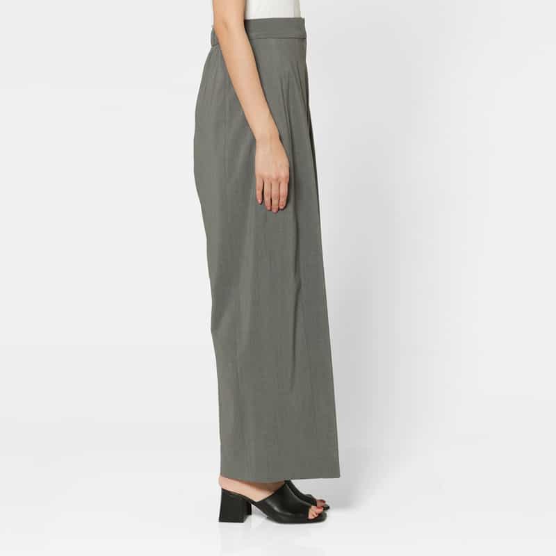 BARNEYS NEW YORK セットアップ ウォッシャブル タックパンツ GRAY