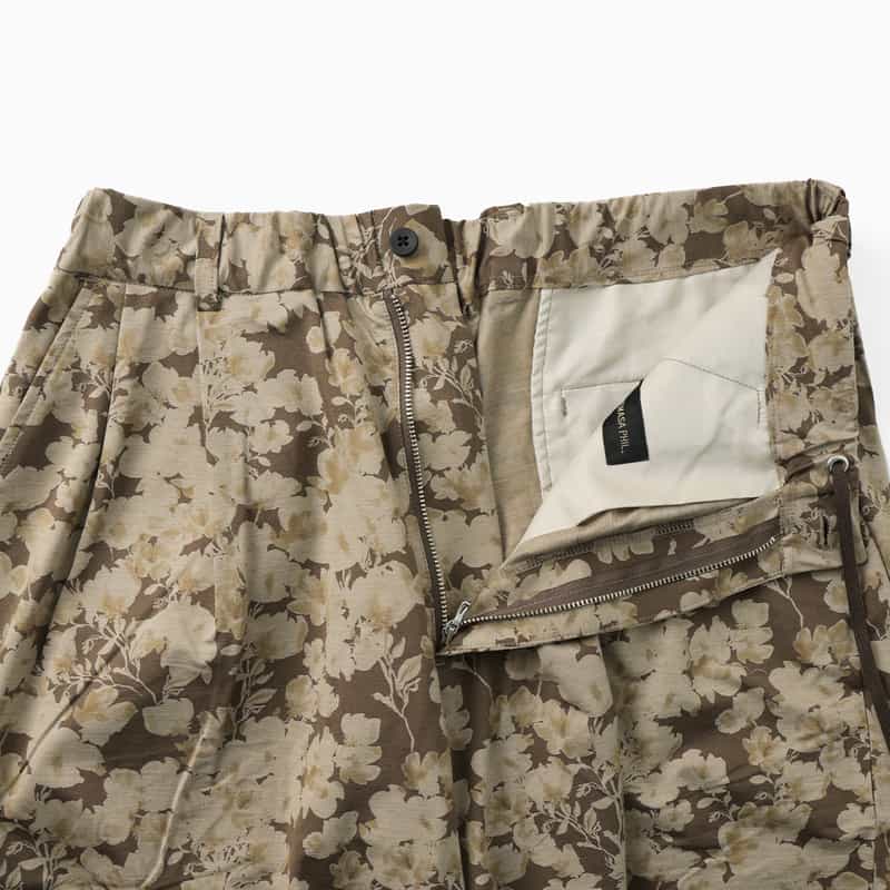 KANEMASA PHIL. KANEMASA PHIL.＜カネマサフィル＞ バーニーズ　ニューヨーク限定 リーフ柄ショーツ YELLOW