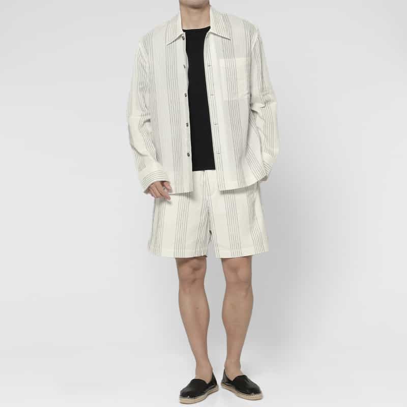 COMMAS COMMAS＜コンマ＞ ストライプ柄オーバーサイズシャツ WHITE